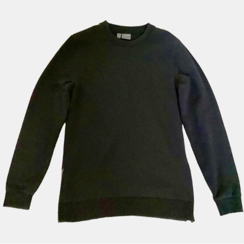 ASOS long sleeve Men’s top. Size M